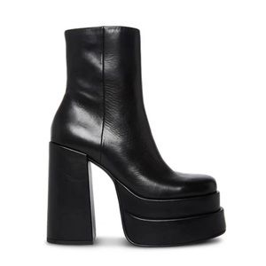 Steve Madden cobra boot